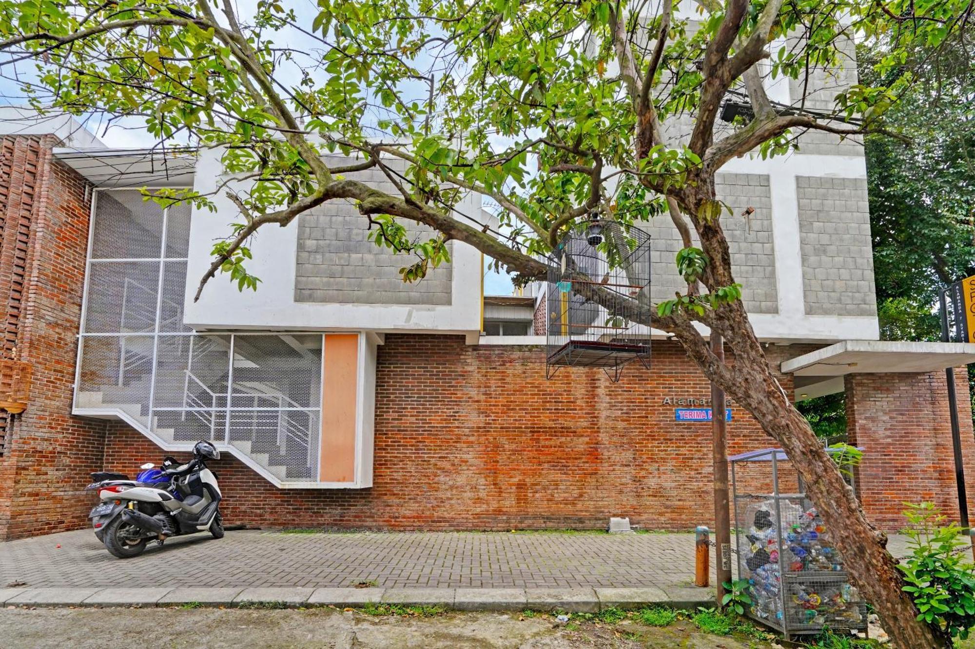 Super Oyo 2190 Alamanda 7 Syariah Bandung Exterior foto